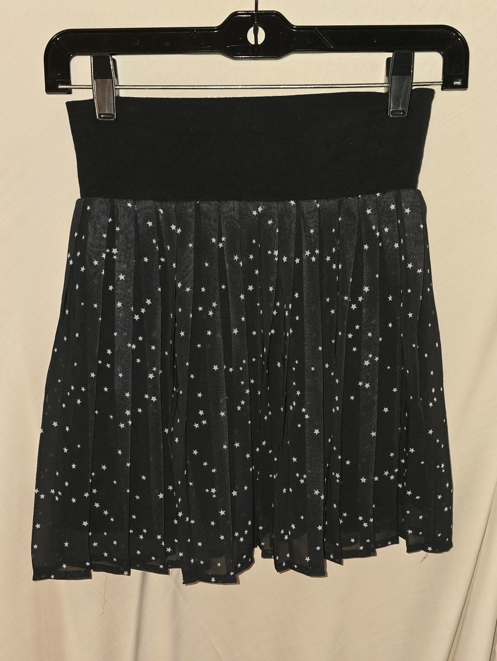 OshKosh B'gosh Black Star-Print Pleated Skirt